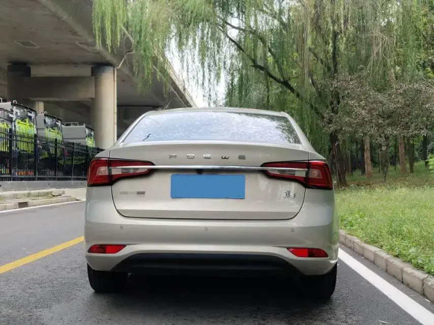 2019 ROEWE I5 thumbnail 4