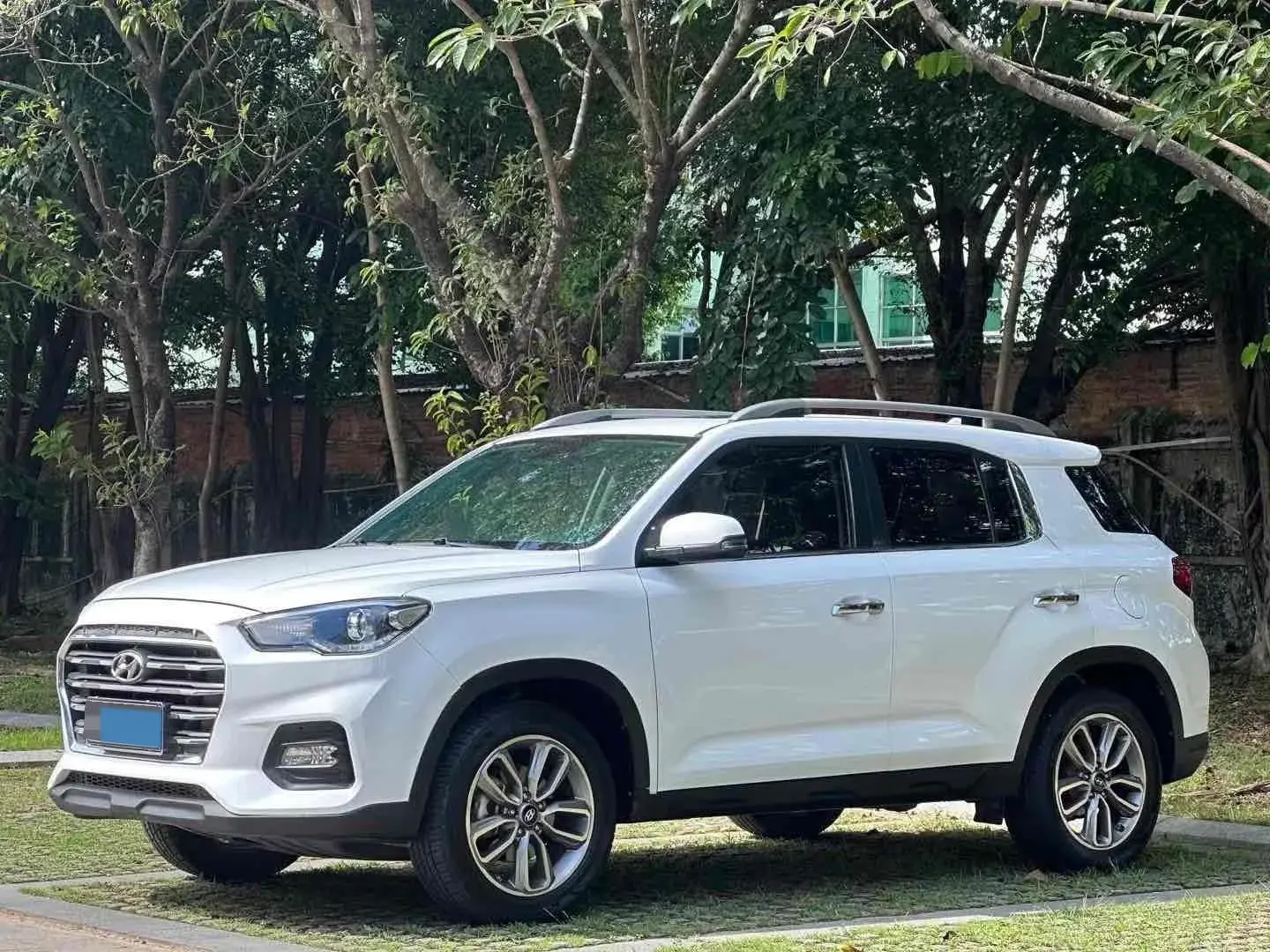 2019 HYUNDAI IX35 view 1