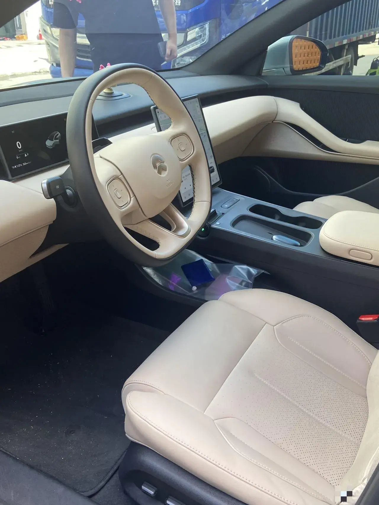 2024 NIO ET5T thumbnail 2