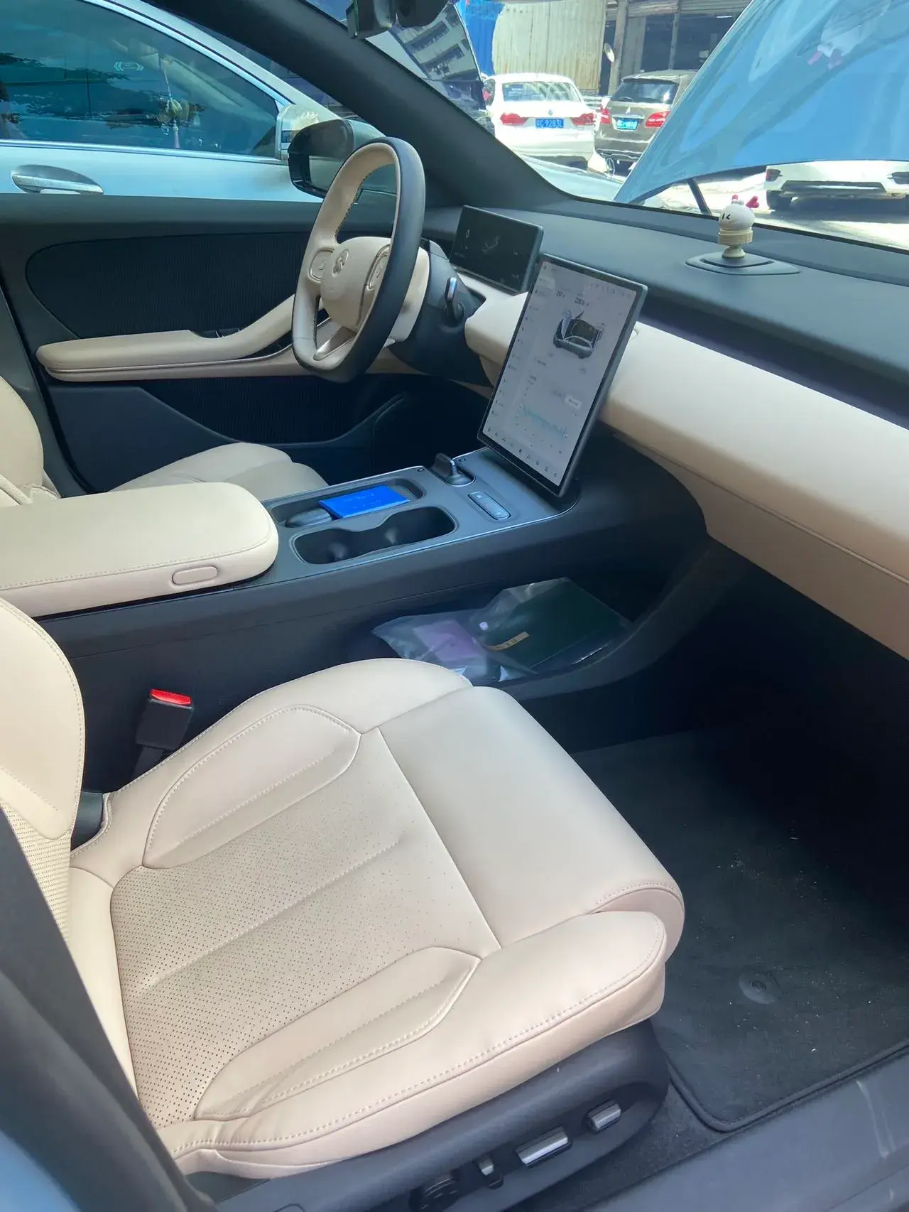 2024 NIO ET5T thumbnail 4