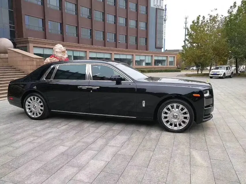 2018 ROLLS-ROYCE PHANTOM thumbnail 4