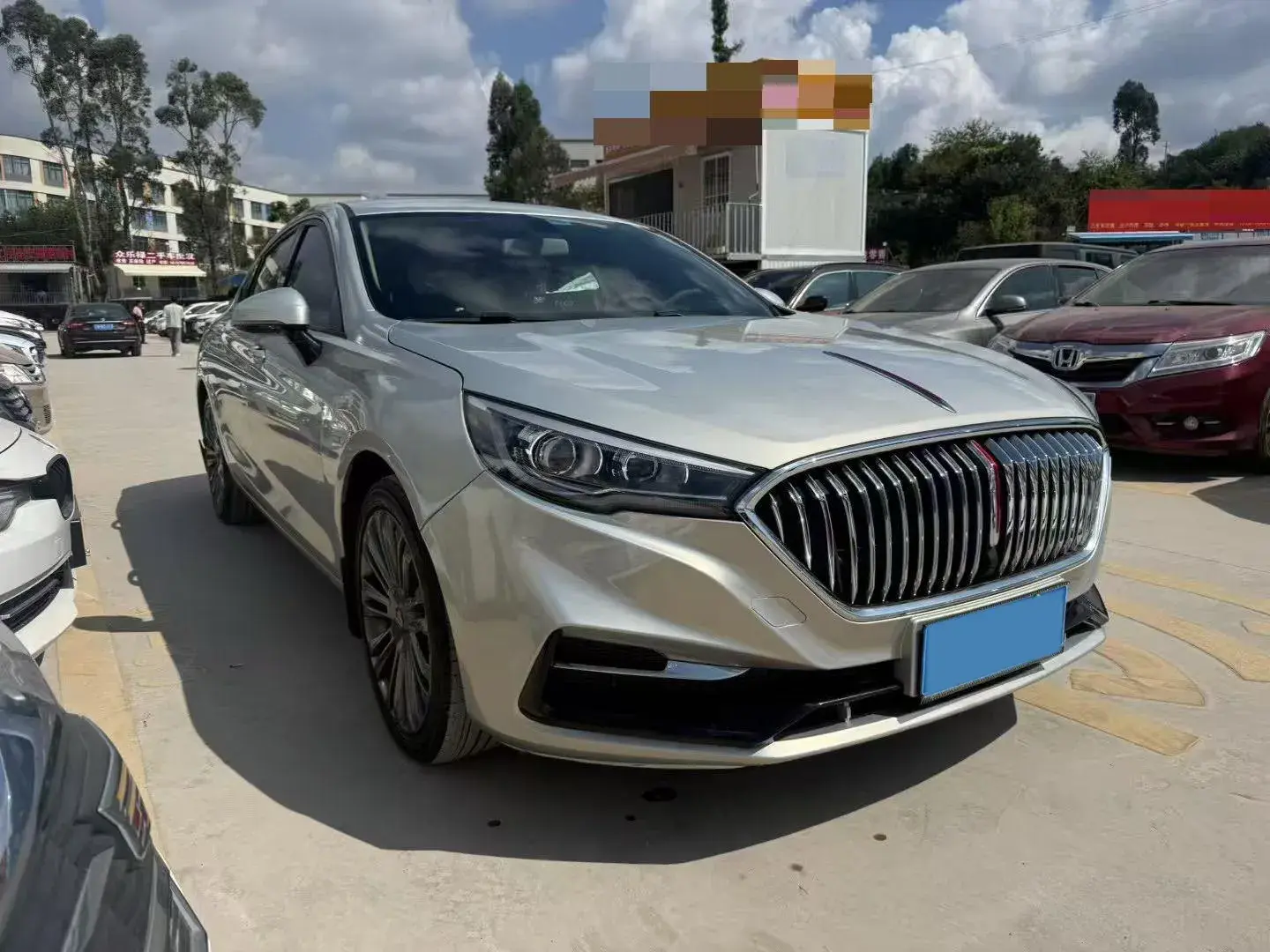 2020 HONGQI H5 thumbnail 3