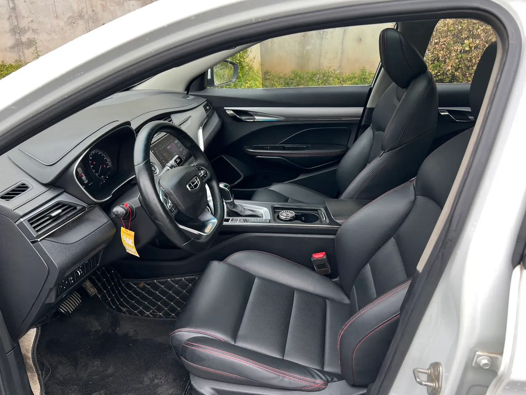 2020 GEELY EMGRAND thumbnail 3