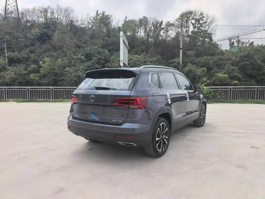 2021 VOLKSWAGEN THARU thumbnail 4