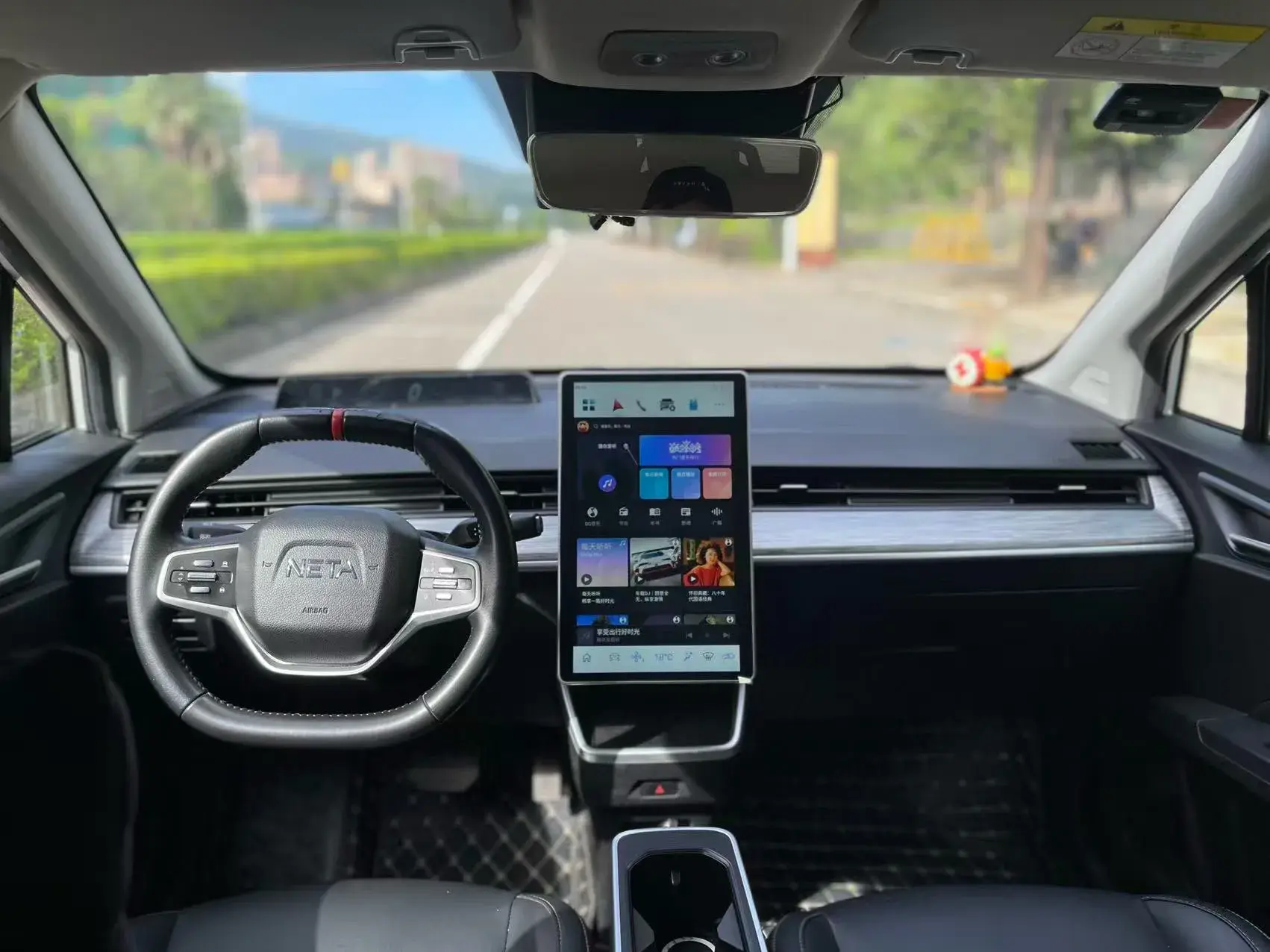 2022 NETA U thumbnail 4