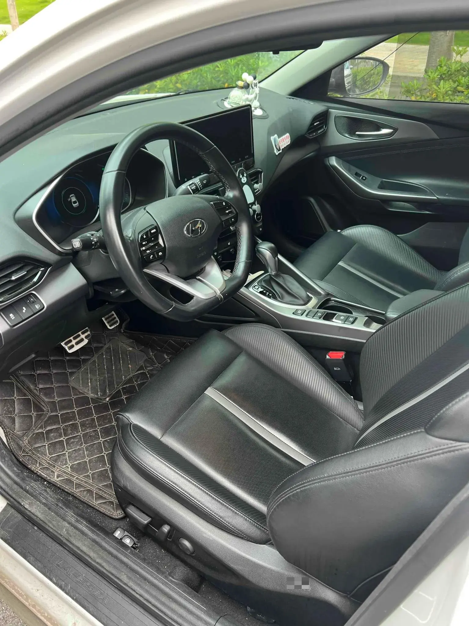 2019 HYUNDAI LA thumbnail 2