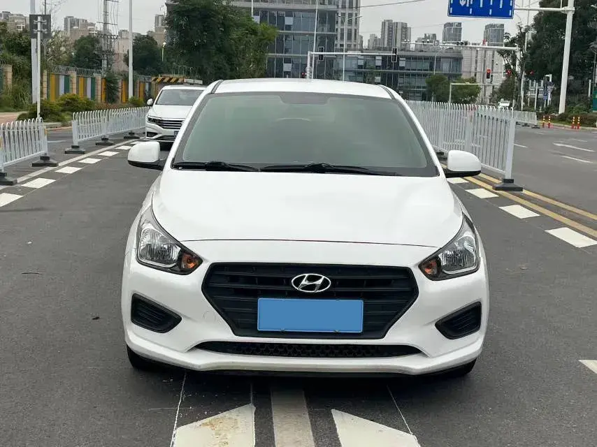 2020 HYUNDAI REINA thumbnail 2