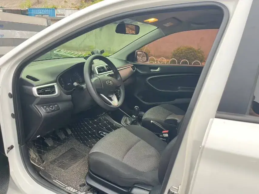 2020 HYUNDAI REINA thumbnail 4