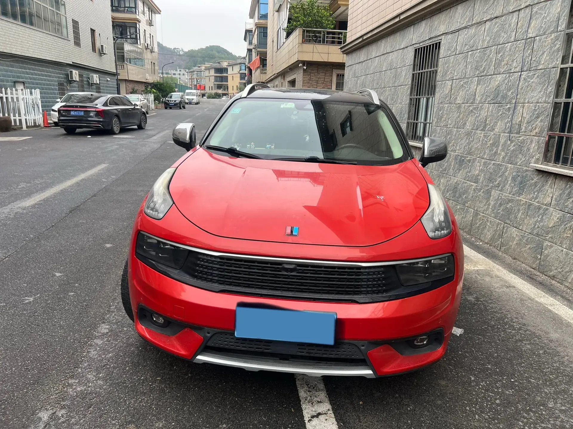 2017 LYNK&CO 01 thumbnail 2