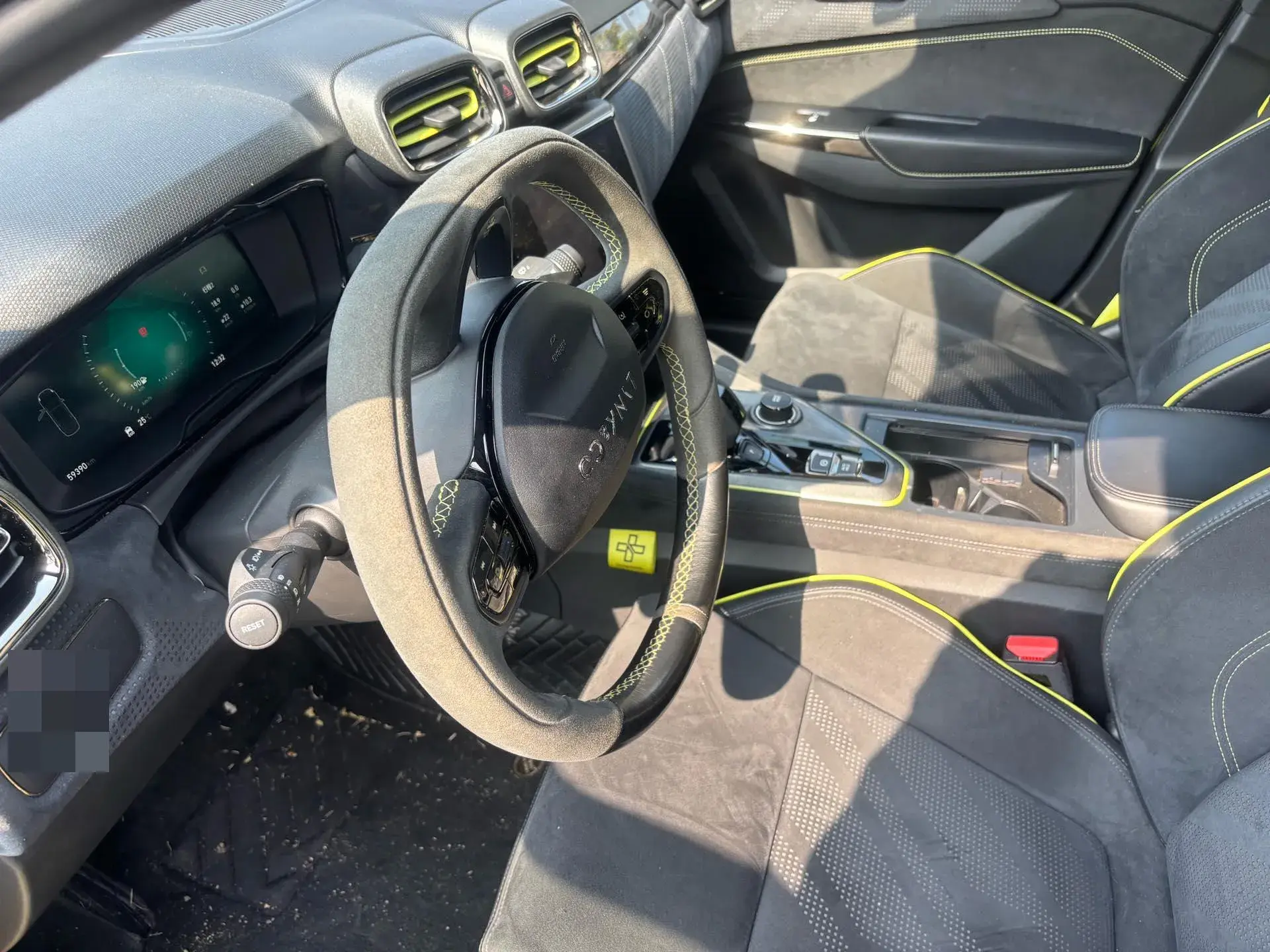 2020 LYNK&CO 03 thumbnail 4