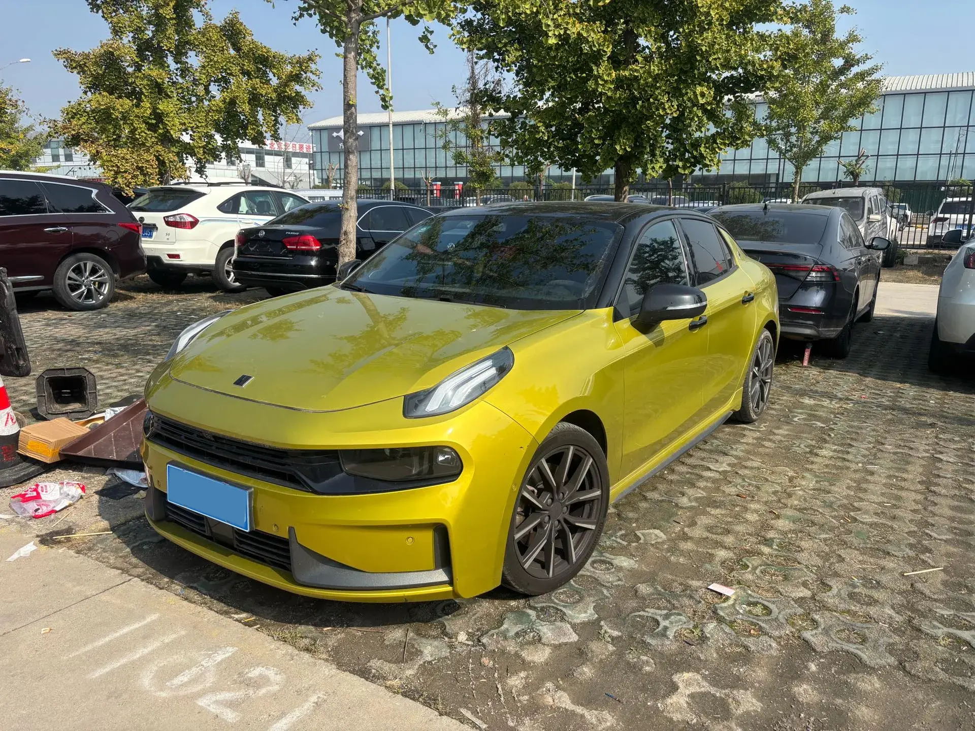 2020 LYNK&CO 03 view 1