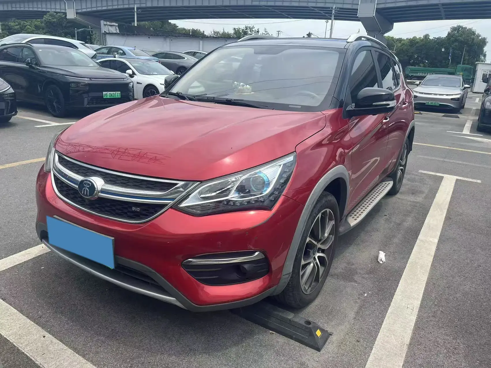 2017 BYD SONG view 1