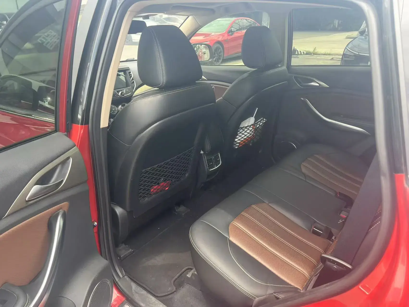 2017 BYD SONG thumbnail 3