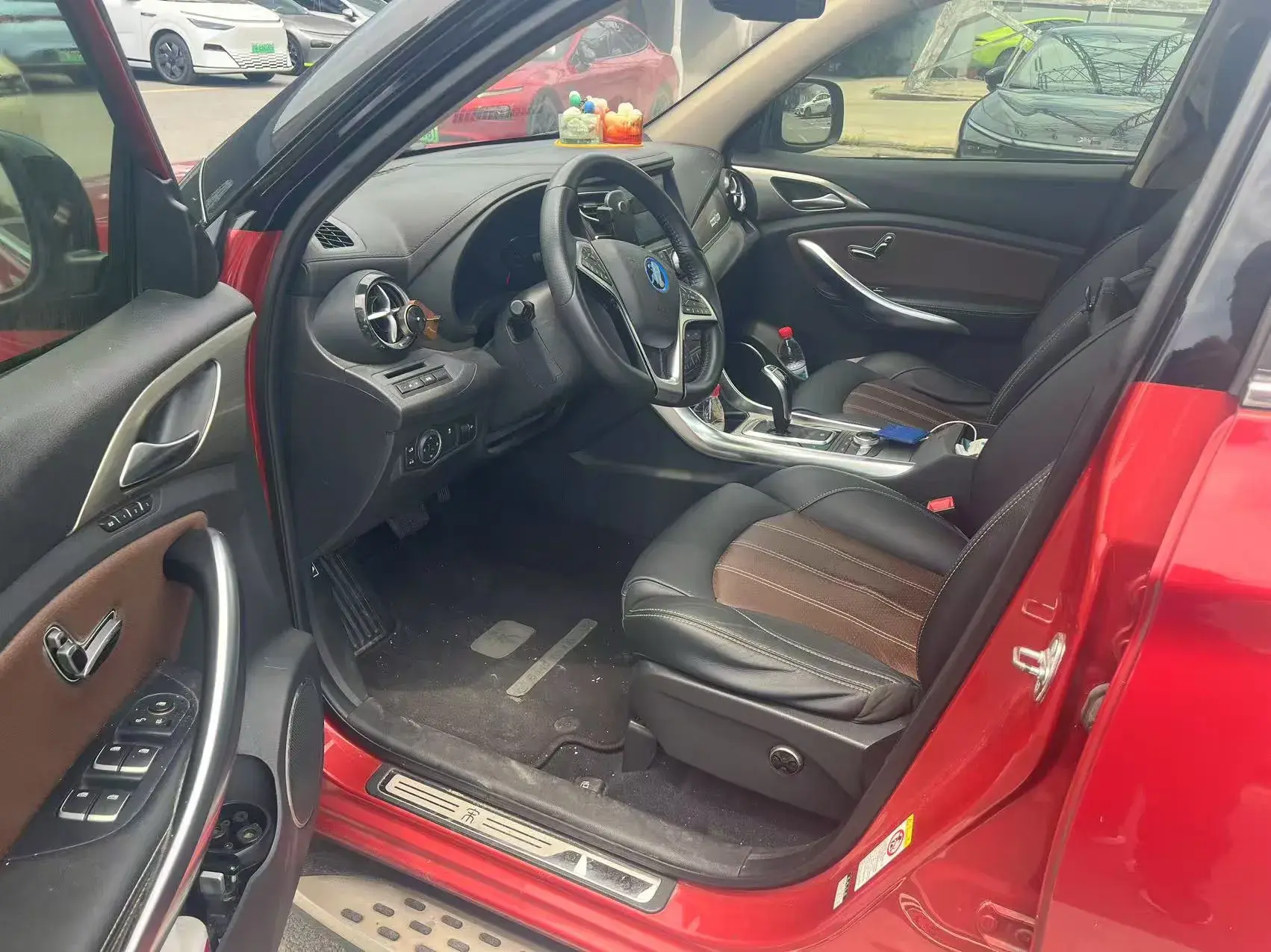 2017 BYD SONG thumbnail 2