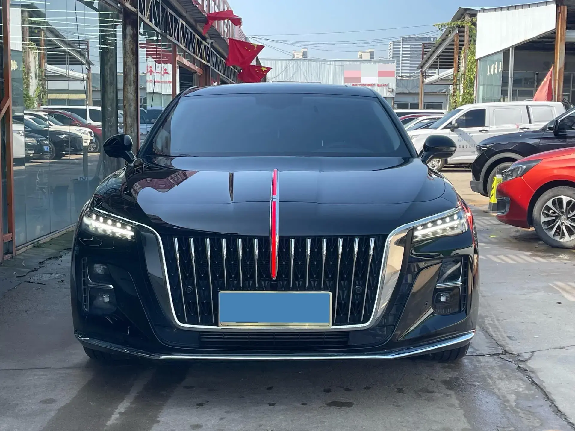 2024 HONGQI H5 thumbnail 3