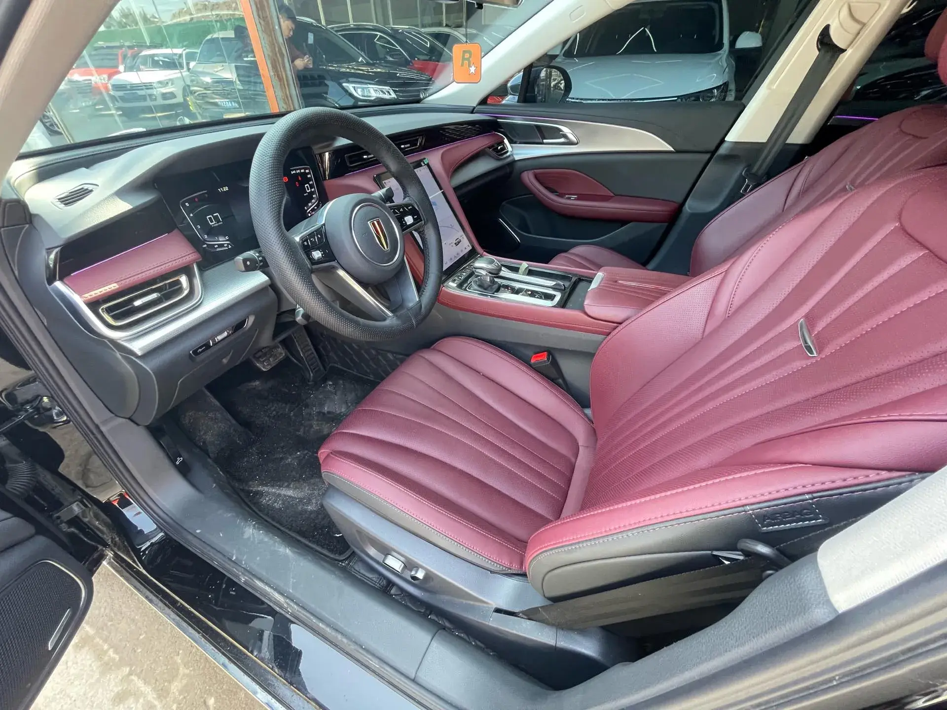 2024 HONGQI H5 thumbnail 4