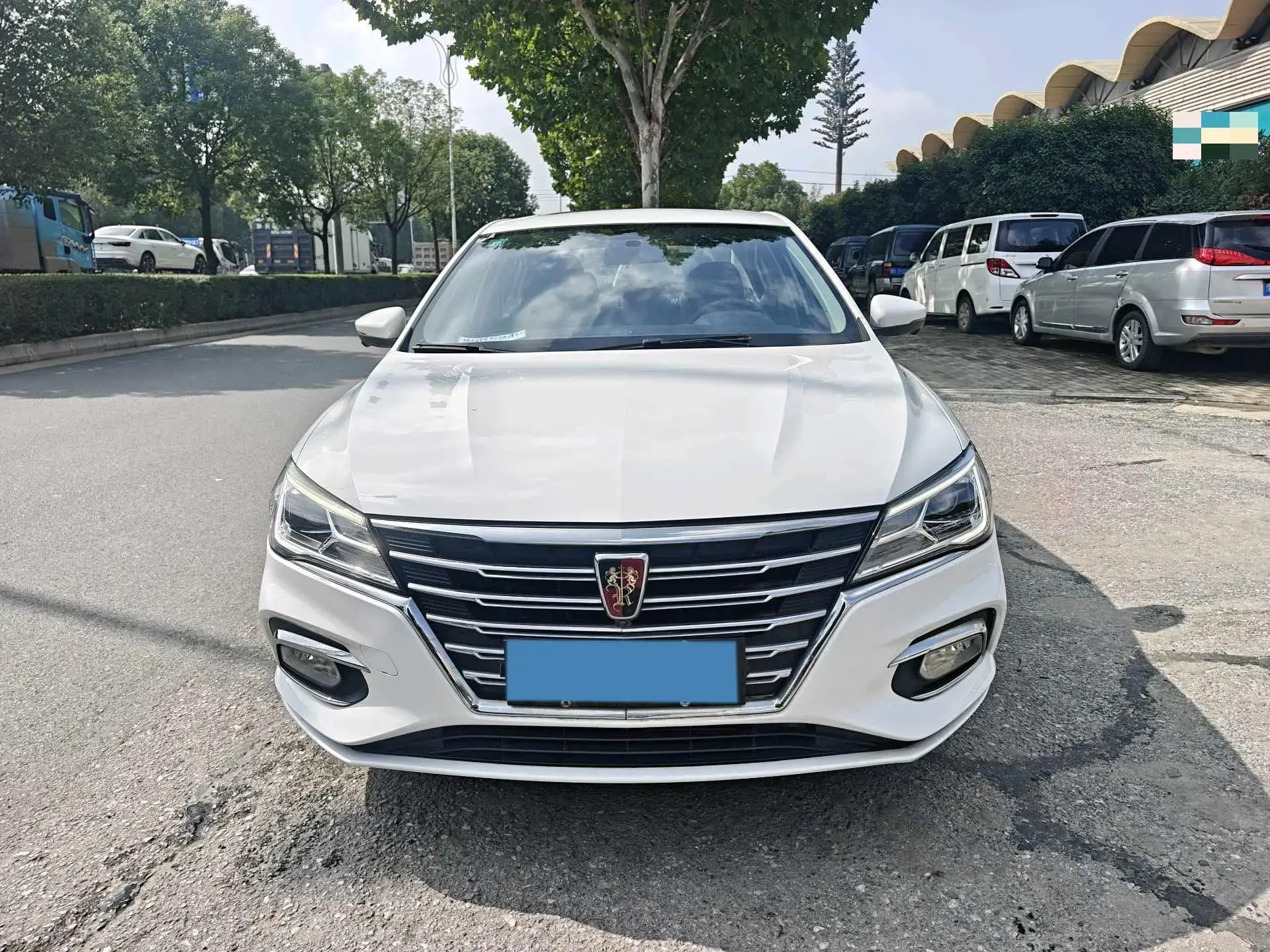 2019 ROEWE I5 thumbnail 2