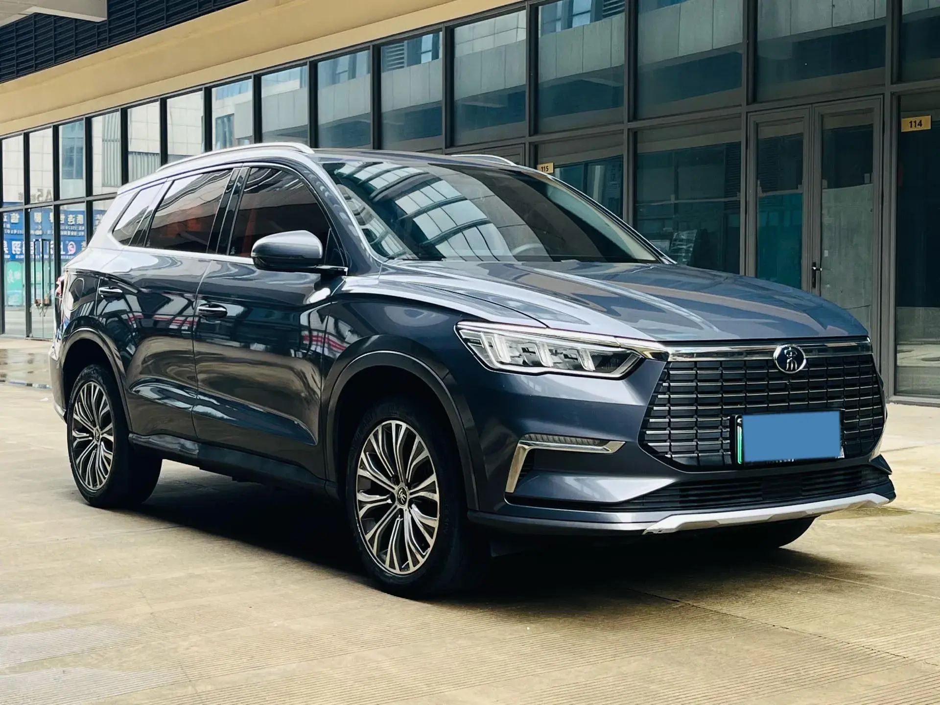 2019 BYD SONG thumbnail 3