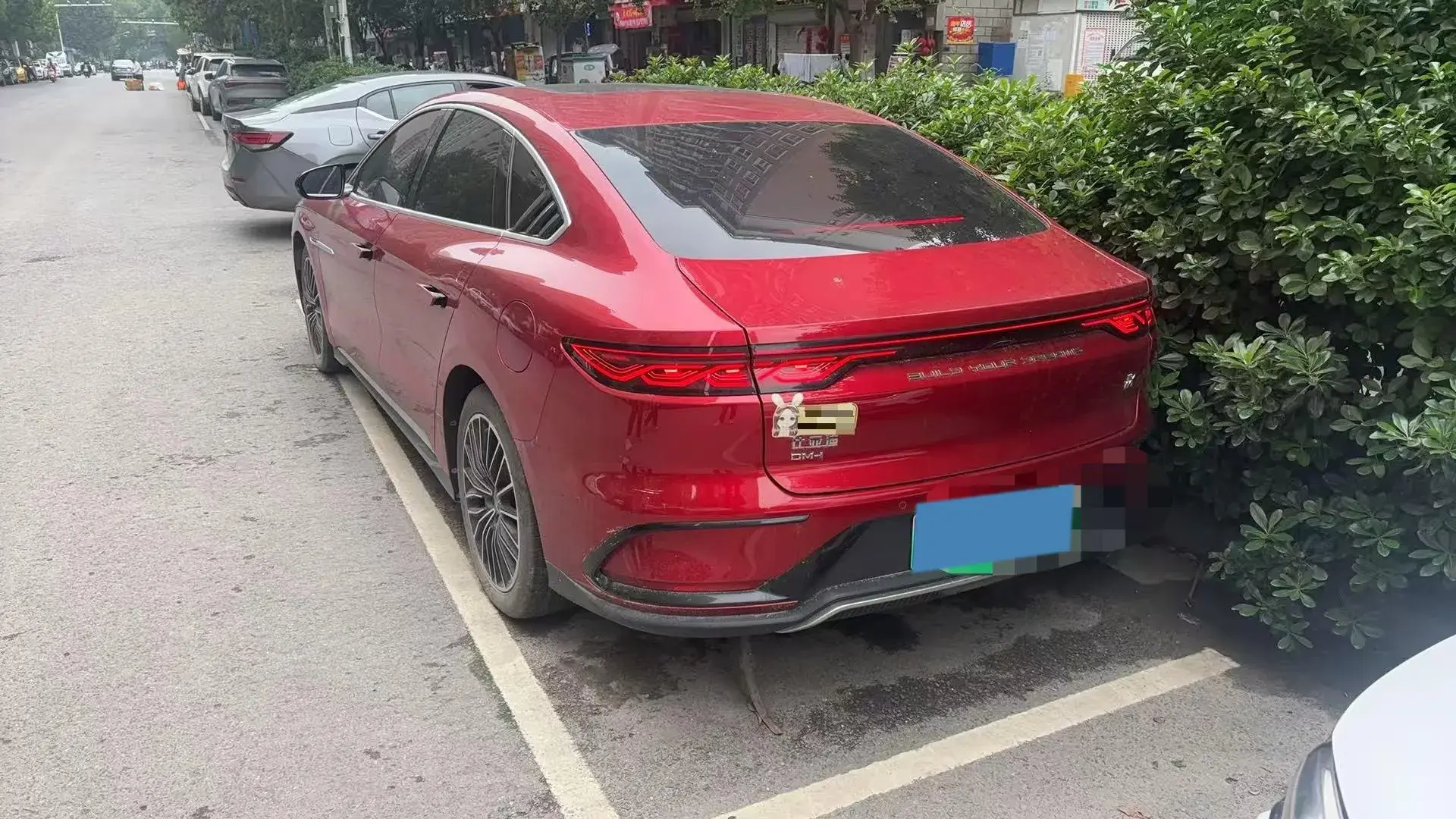 2022 BYD HAN thumbnail 3