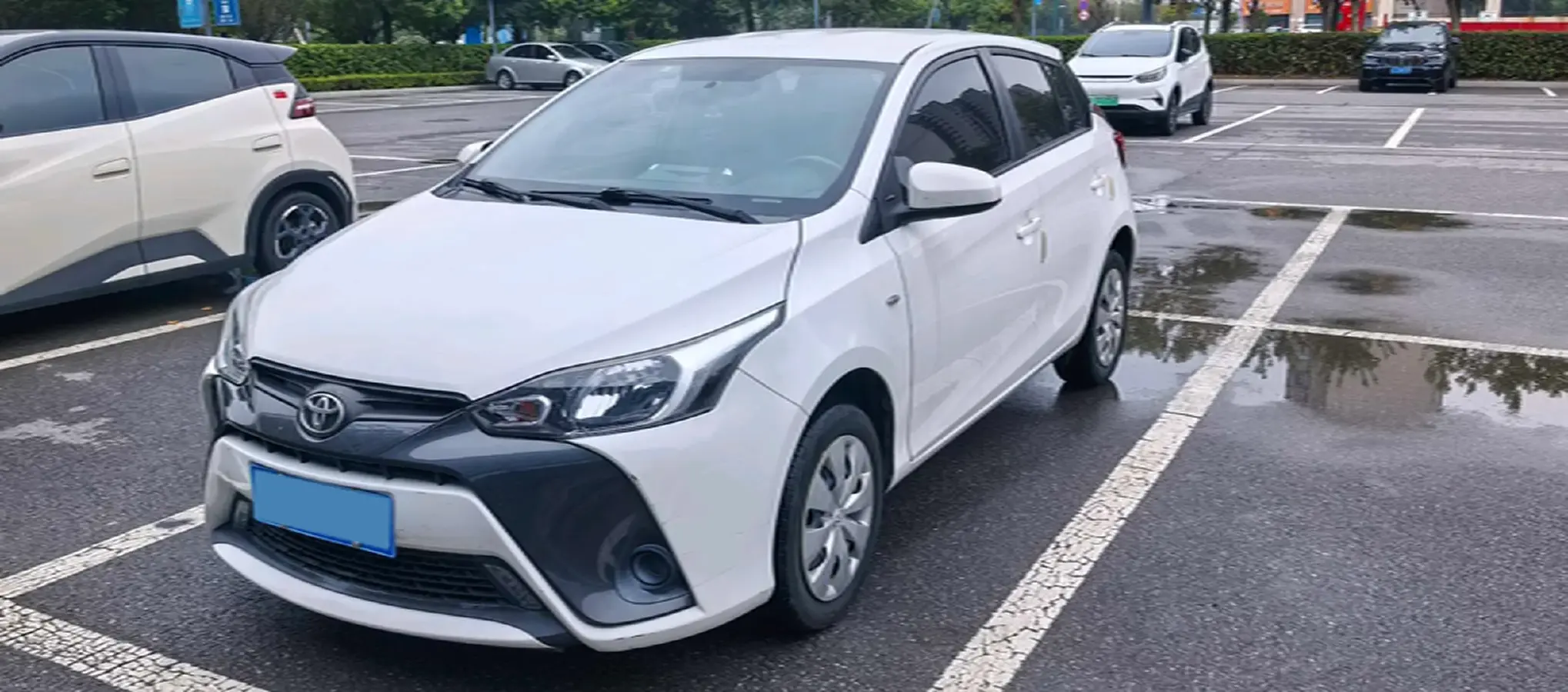2019 Toyota Yaris L 1.5L 110HP L4 CVT