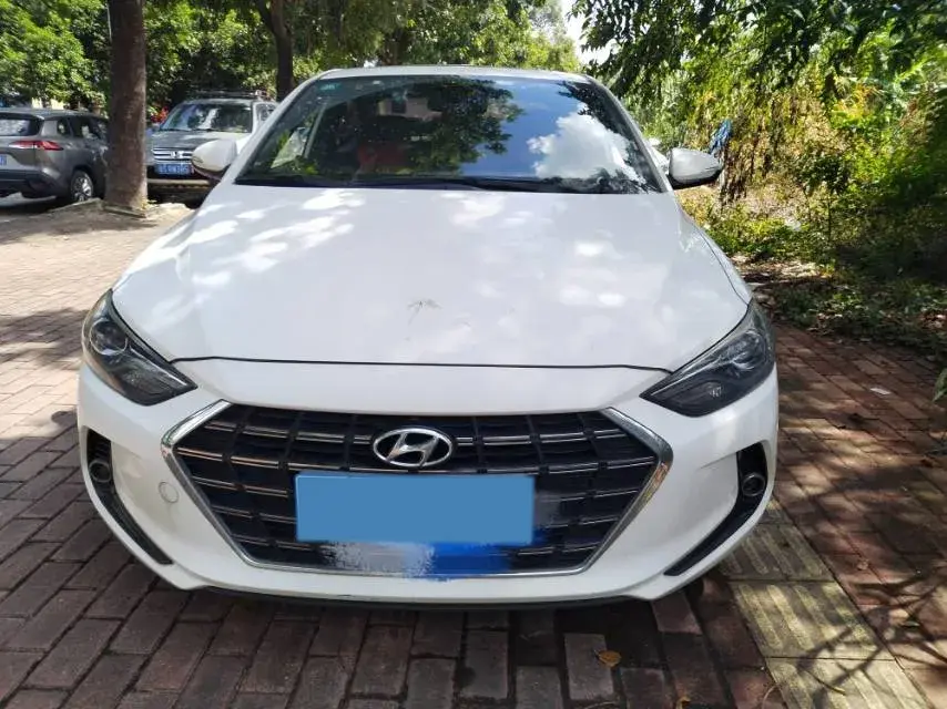2019 HYUNDAI ELANTRA thumbnail 2