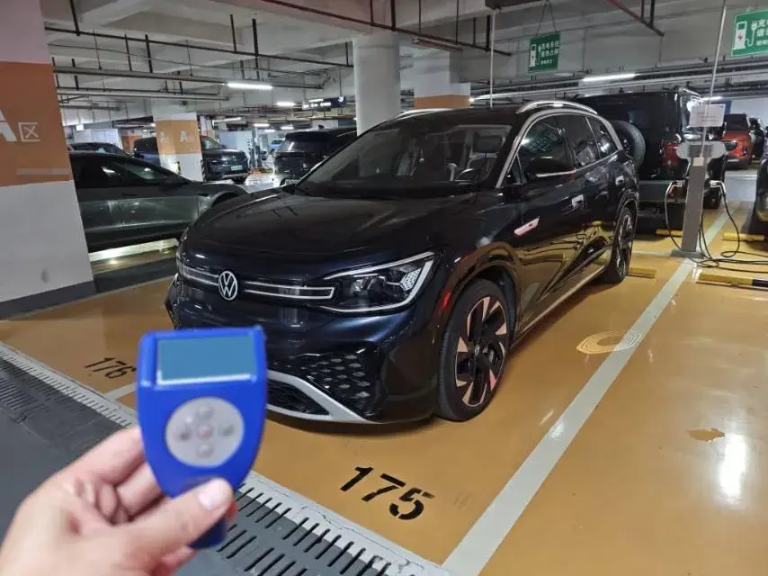 2022 VOLKSWAGEN ID.6 view 1