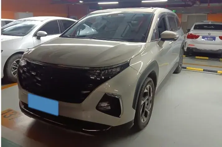 2021 HYUNDAI CUSTO view 1