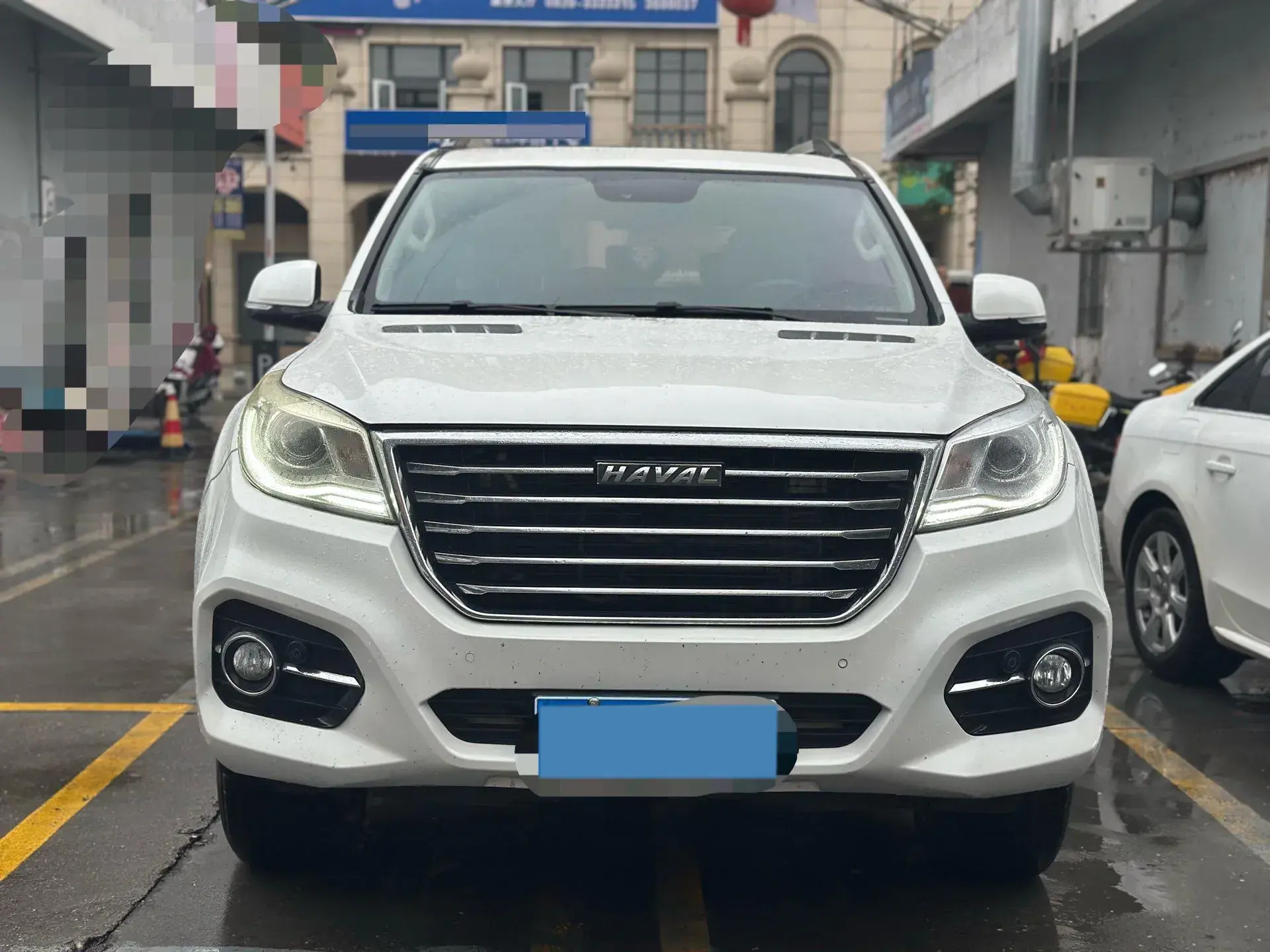 2017 HAVAL H9 thumbnail 2