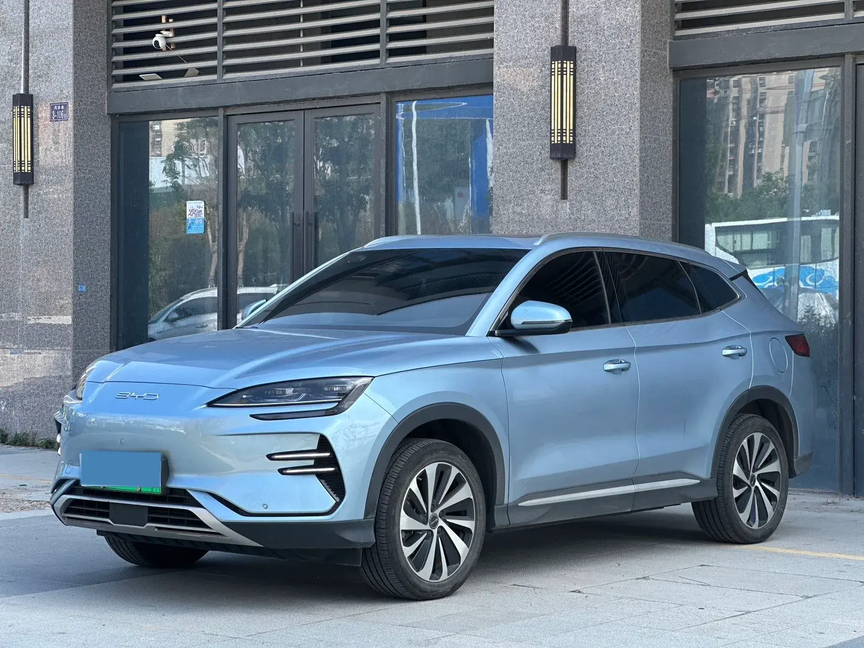 2024 BYD SONG view 1