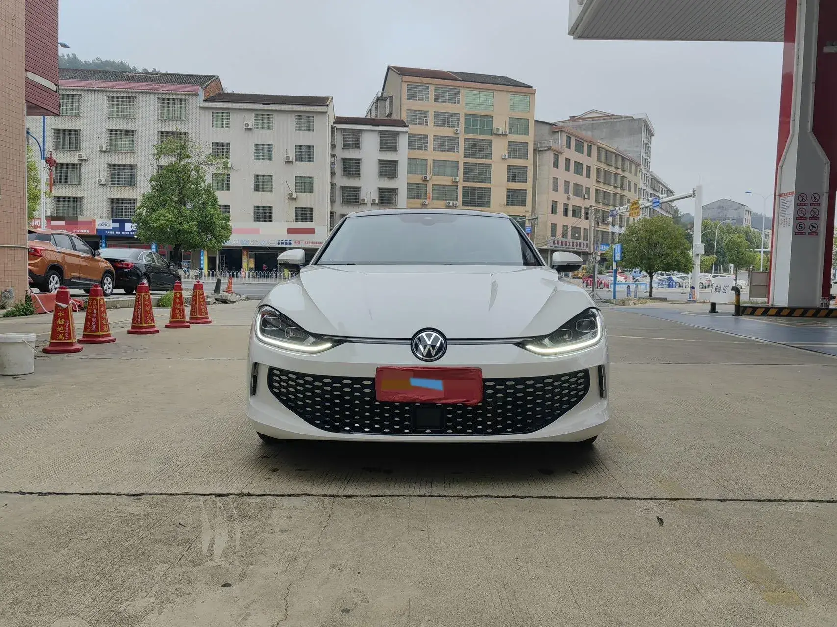 2022 VOLKSWAGEN LAMANDO thumbnail 2