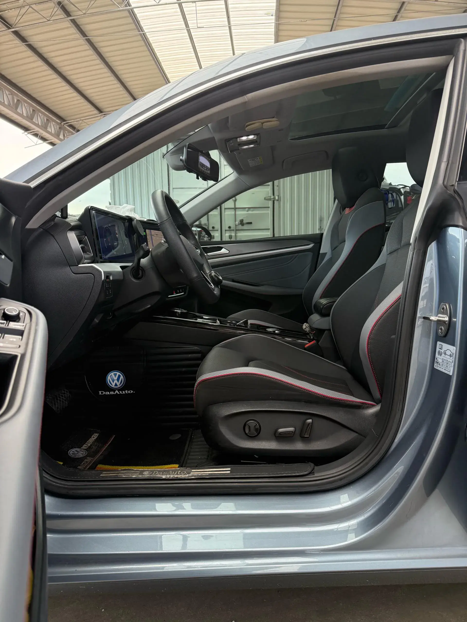 2023 VOLKSWAGEN LAMANDO thumbnail 4