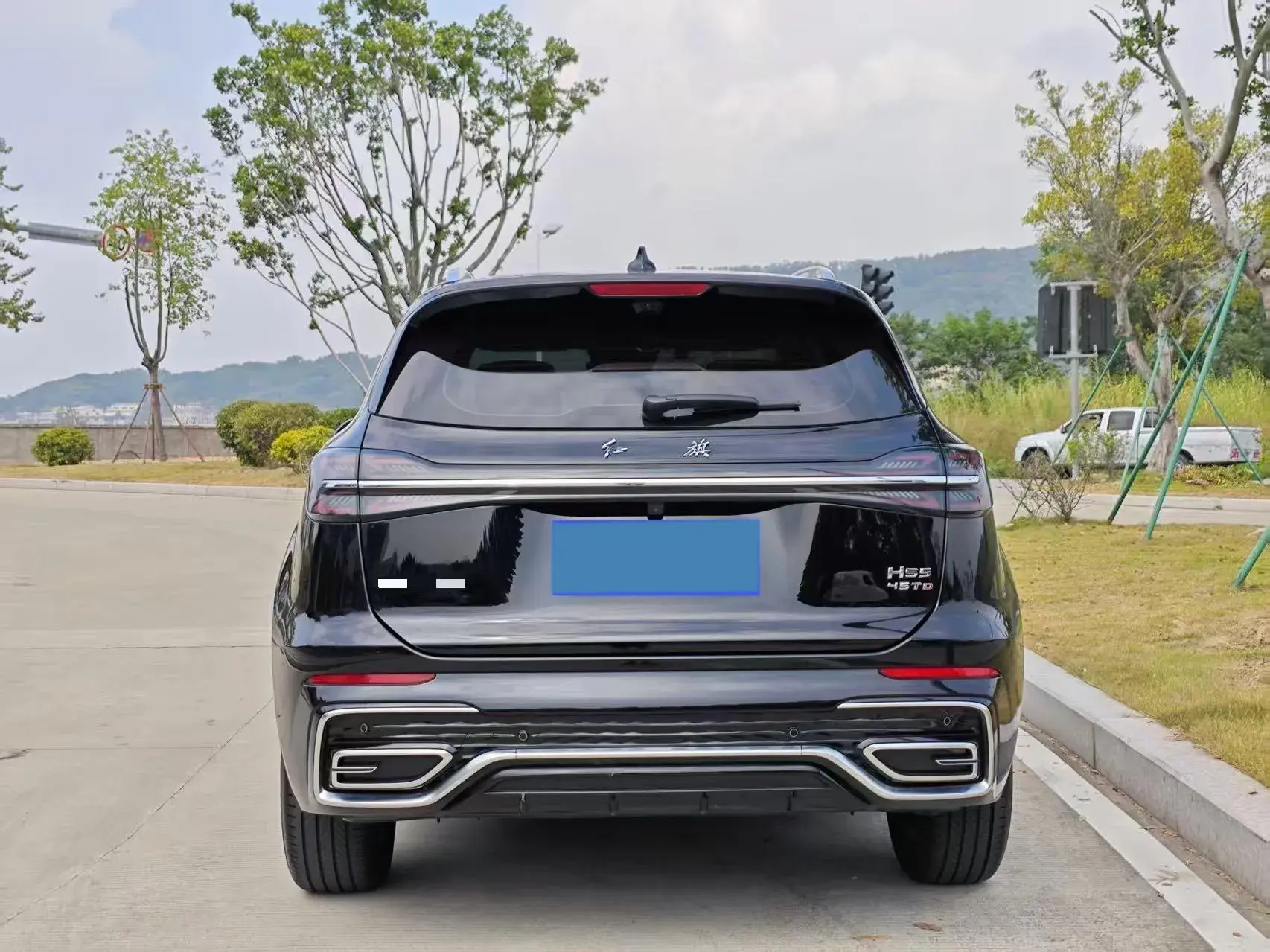 2023 HONGQI HS5 thumbnail 4