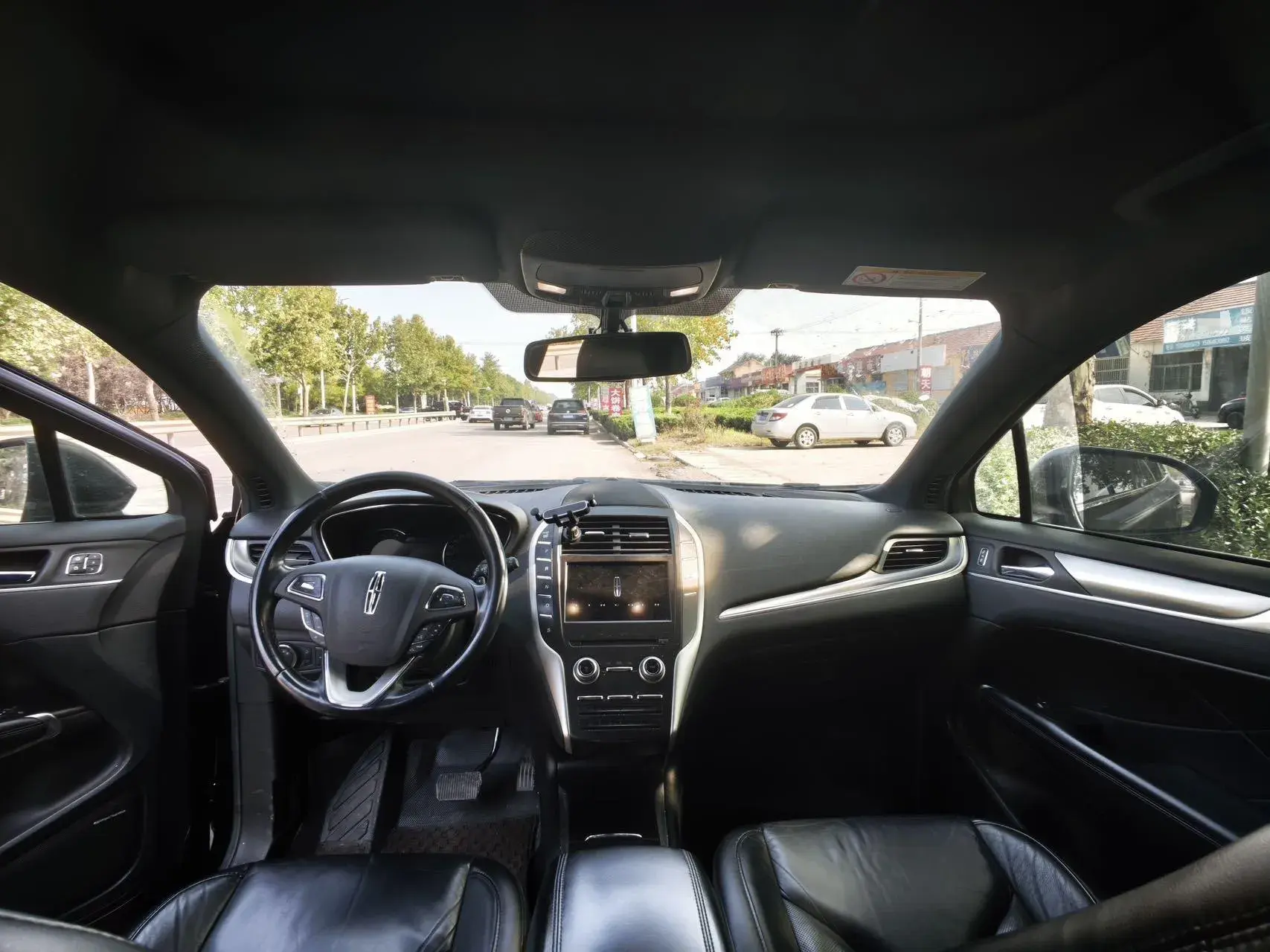 2019 LINCOLN MKC thumbnail 4