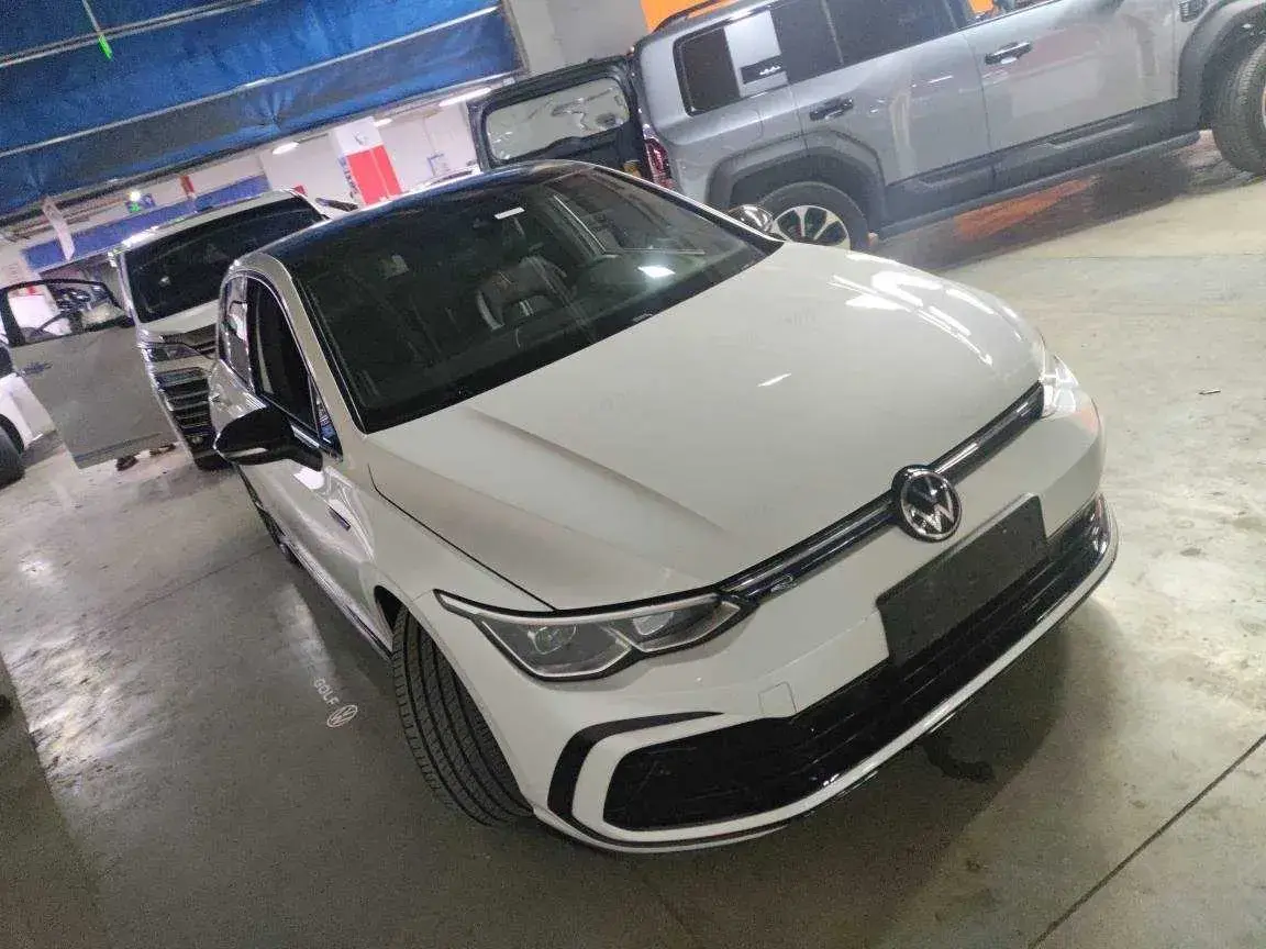 2021 VOLKSWAGEN GOLF thumbnail 2