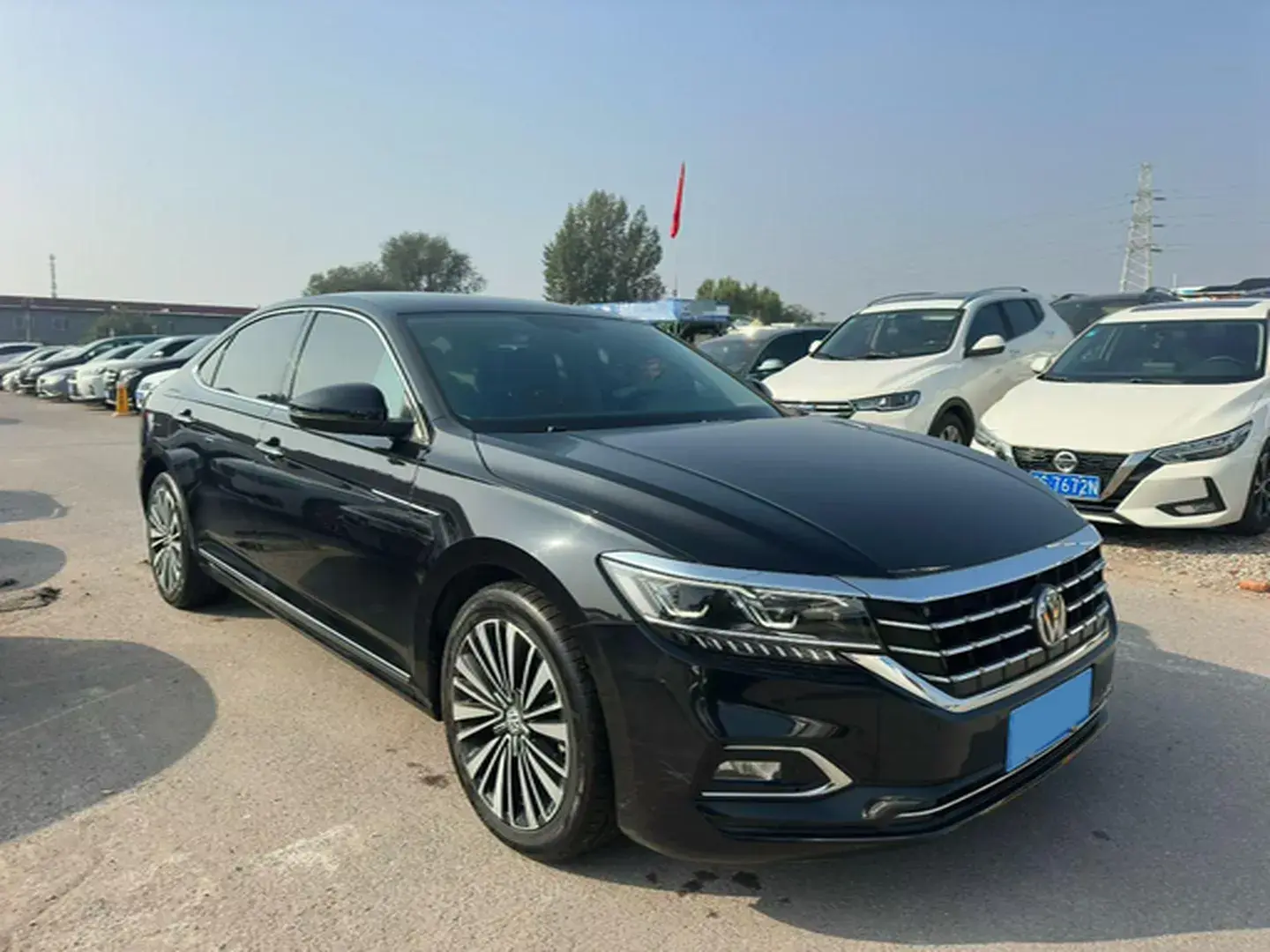 2019 VOLKSWAGEN PASSAT thumbnail 2