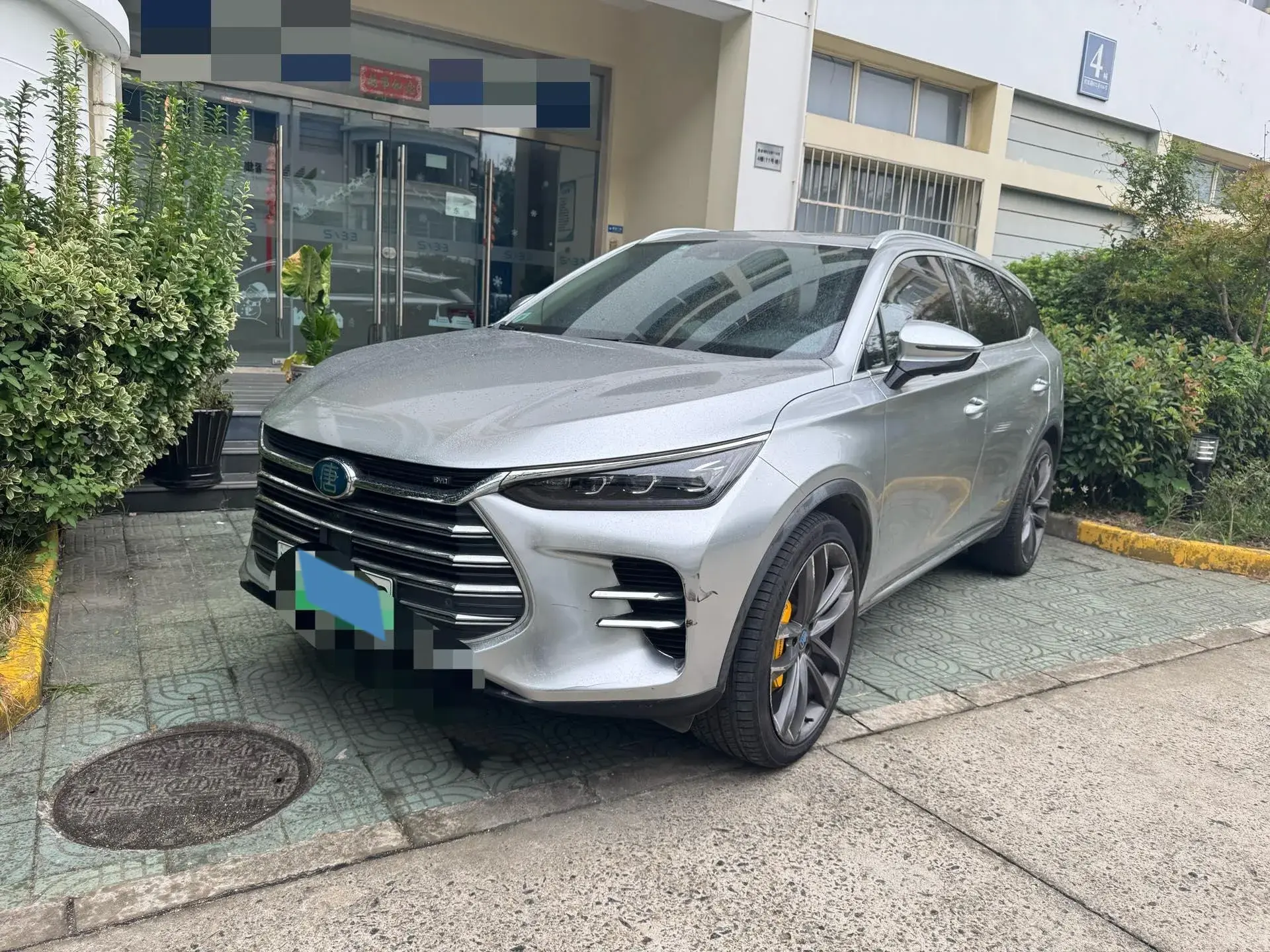 2018 BYD TANG view 1