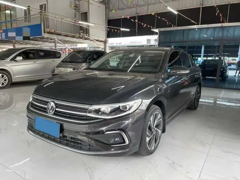 2021 VOLKSWAGEN BORA view 1