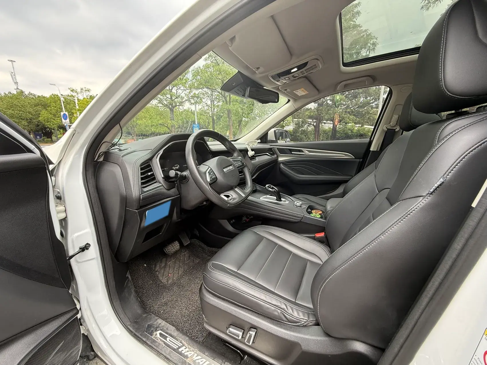 2019 HAVAL F7 thumbnail 4