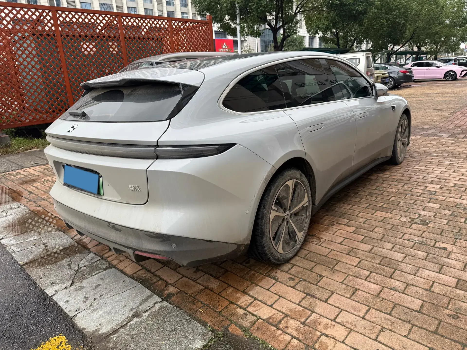 2024 NIO ET5T thumbnail 4