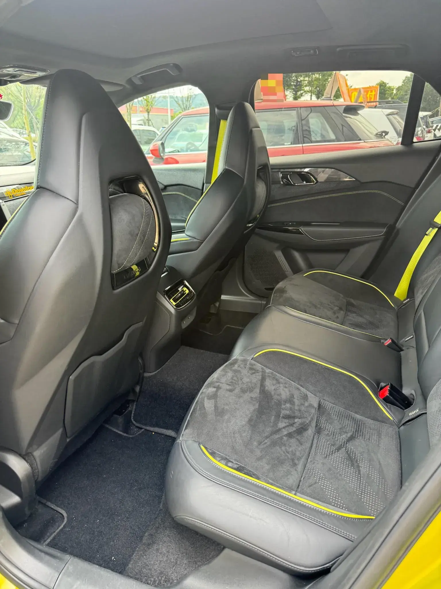 2019 LYNK&CO 03 thumbnail 3