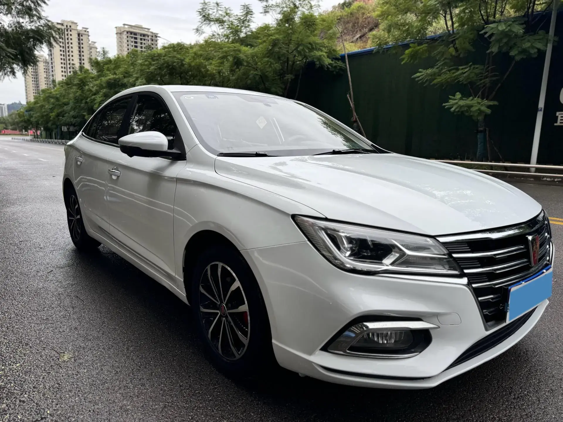 2020 ROEWE I5 thumbnail 3