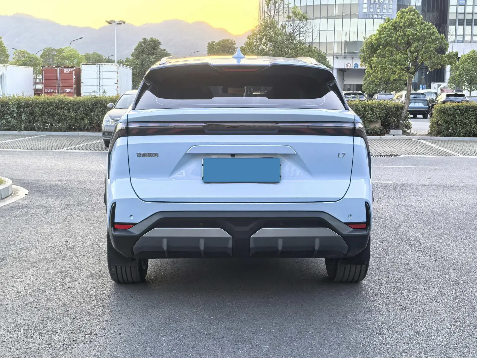 2023 GEELY GALAXY thumbnail 4