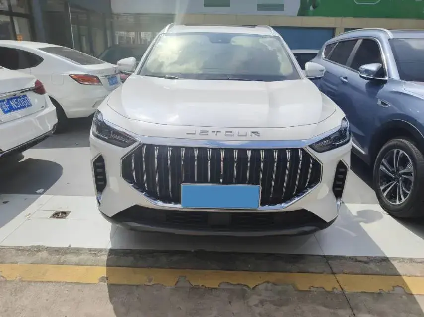 2024 JETOUR X70 thumbnail 2