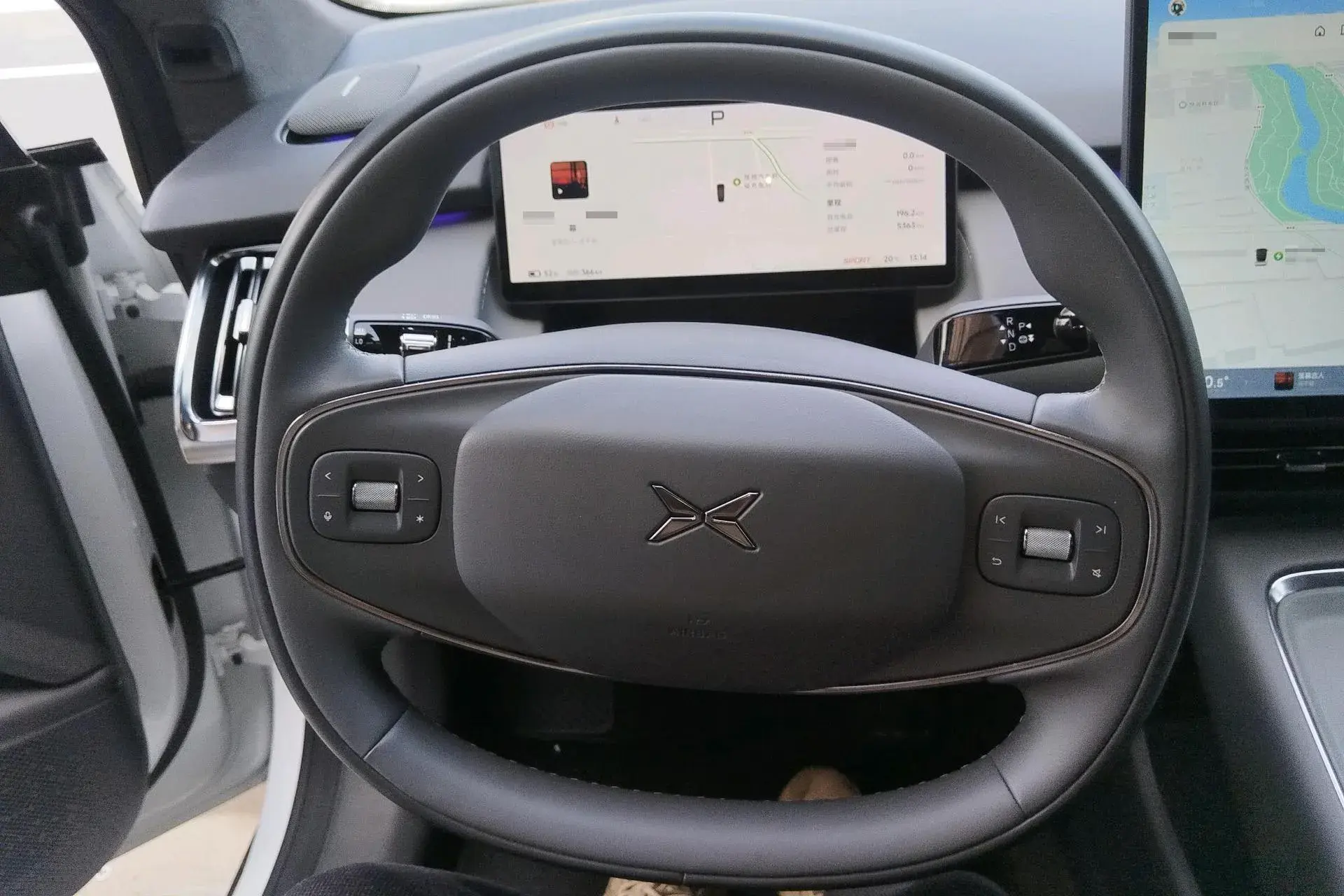 2024 XPENG P7+ thumbnail 3