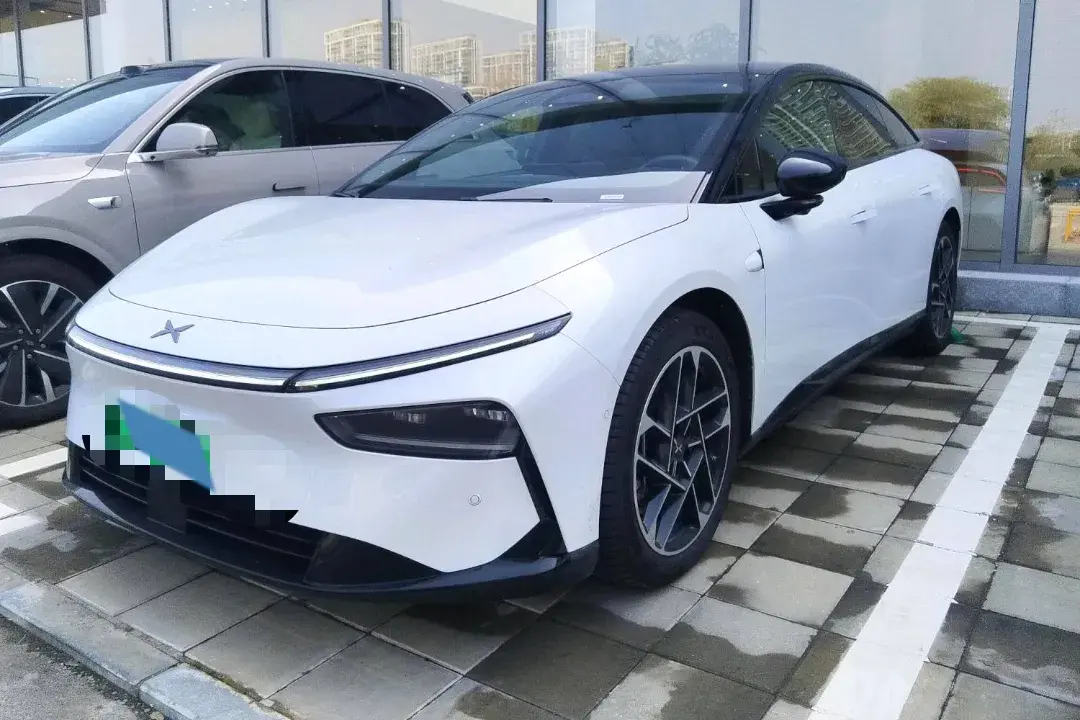 2024 XPENG P7+ view 1