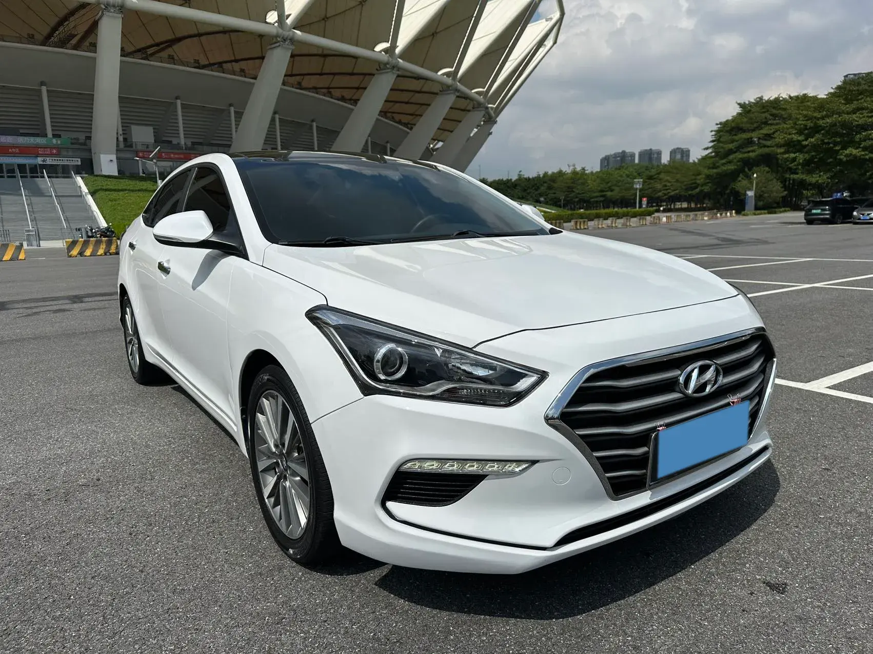 2019 HYUNDAI MISTRA thumbnail 3