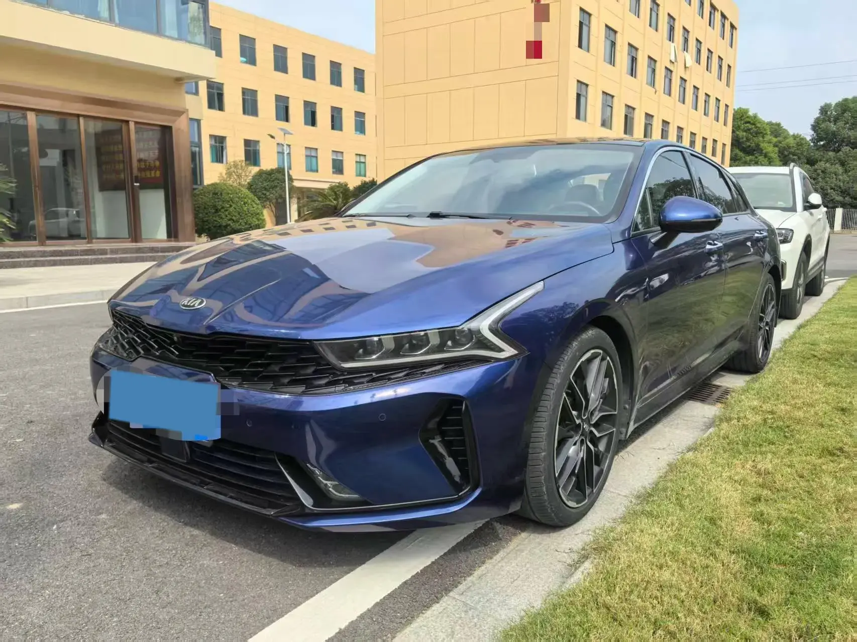 2020 KIA K5 view 1