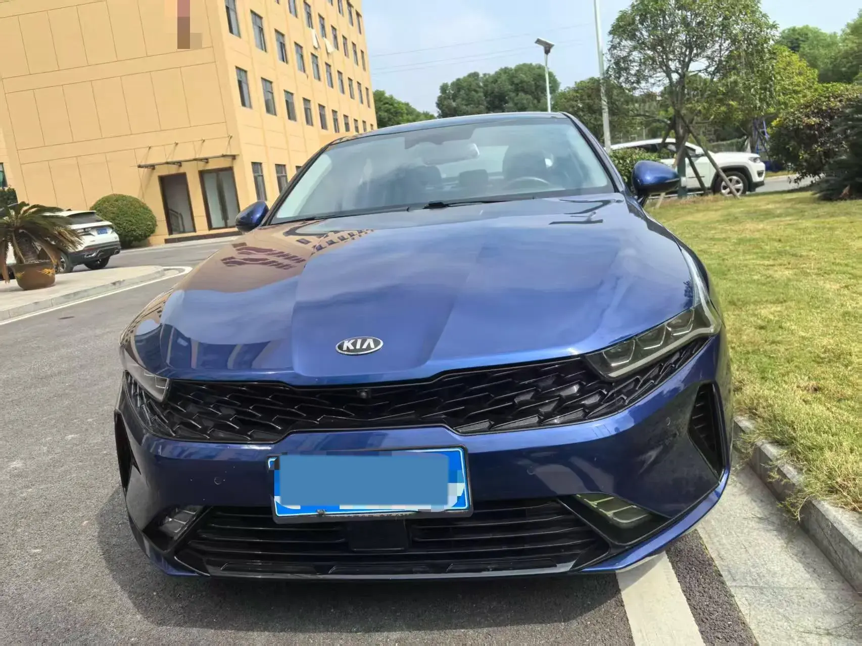 2020 KIA K5 thumbnail 2