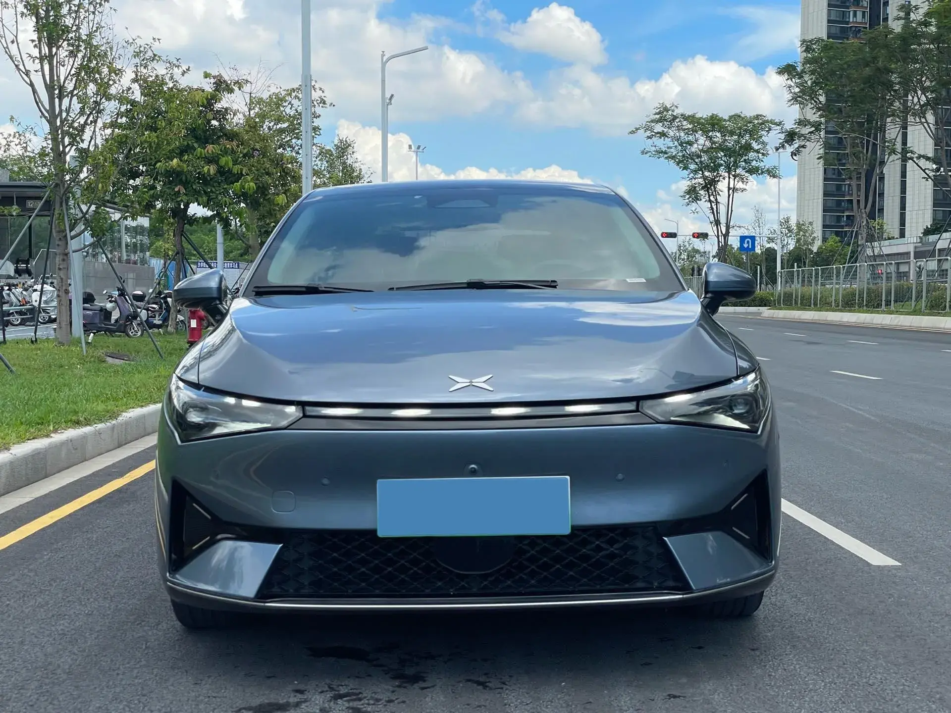 2021 XPENG P5 thumbnail 2