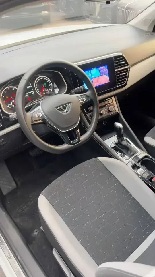 2022 JETTA VS7 thumbnail 3